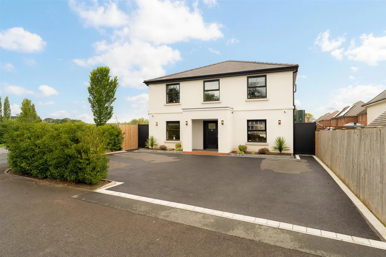 4 bed property for sale, Wilmere Lane, Widnes, WA8