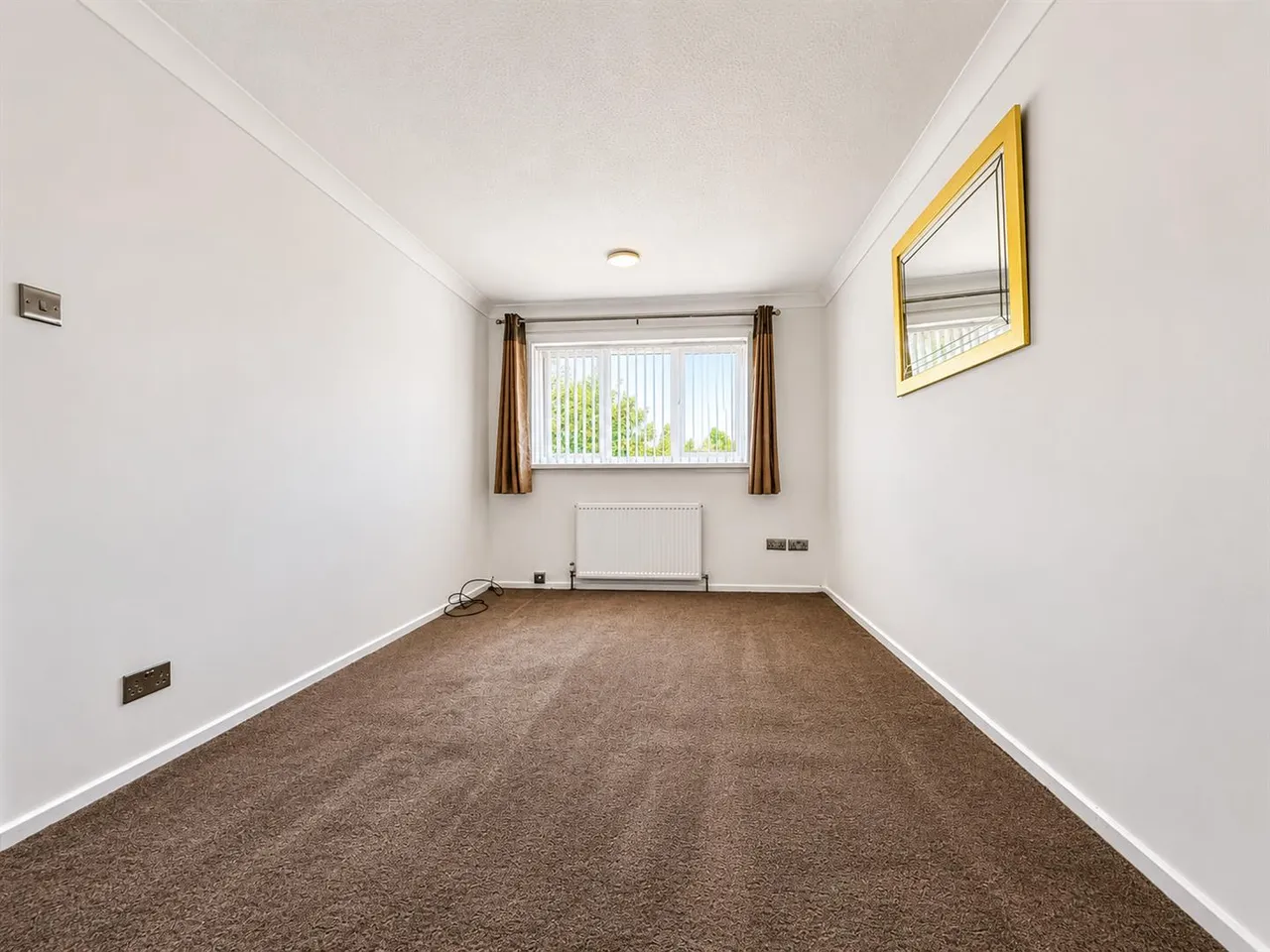 Corfe Gardens, Slough, photo 10