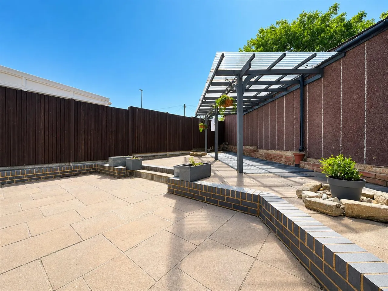 Corfe Gardens, Slough, photo 8