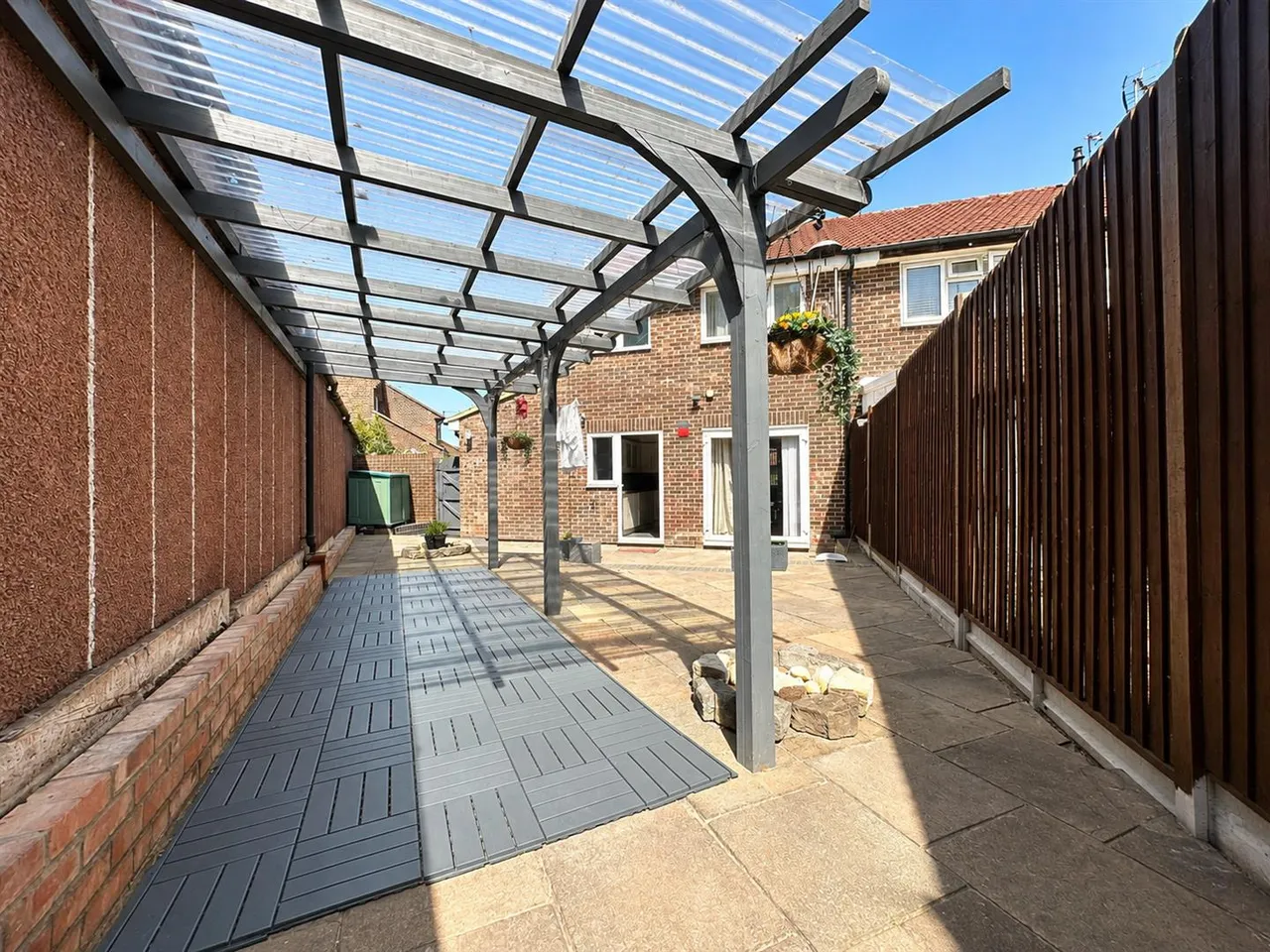 Corfe Gardens, Slough, photo 9