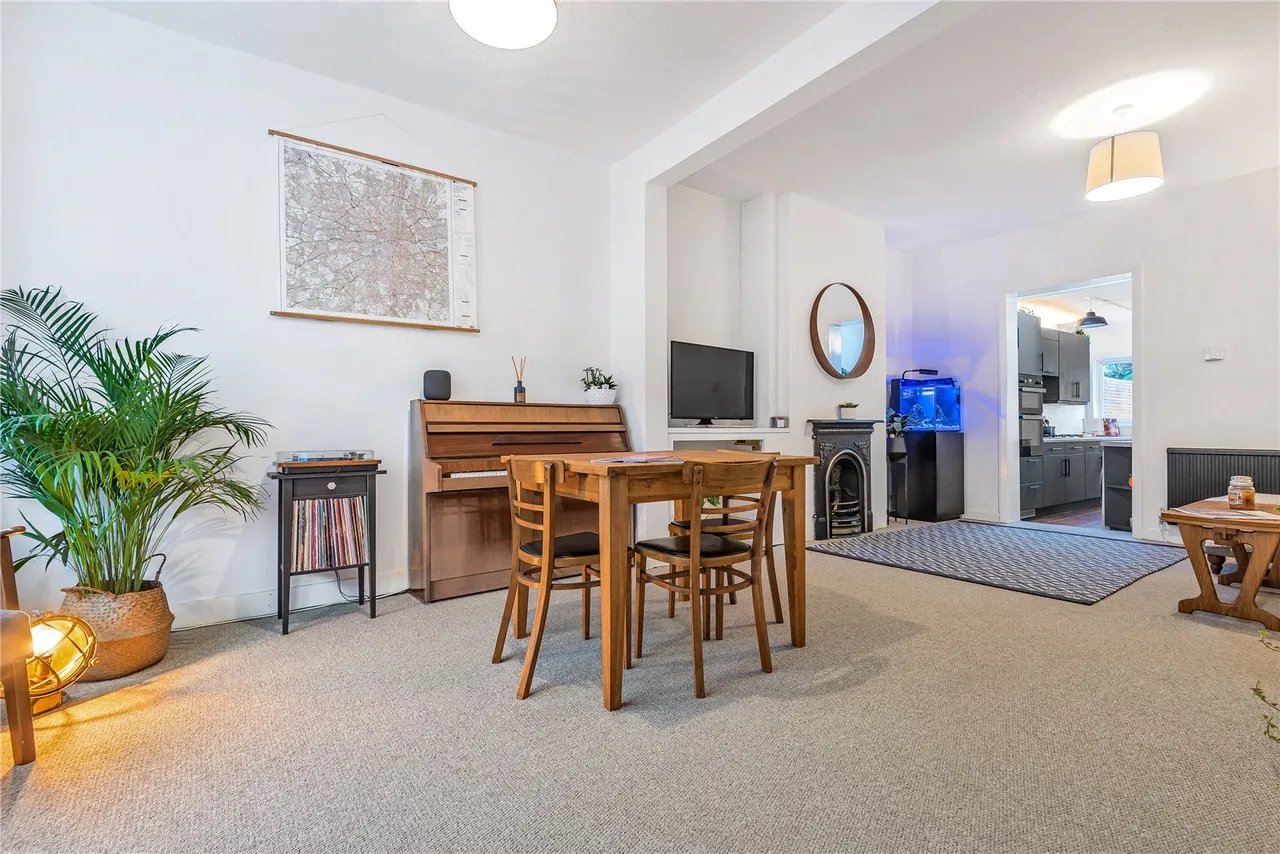 Linden Road, Hampton, TW12 2JB, photo 3
