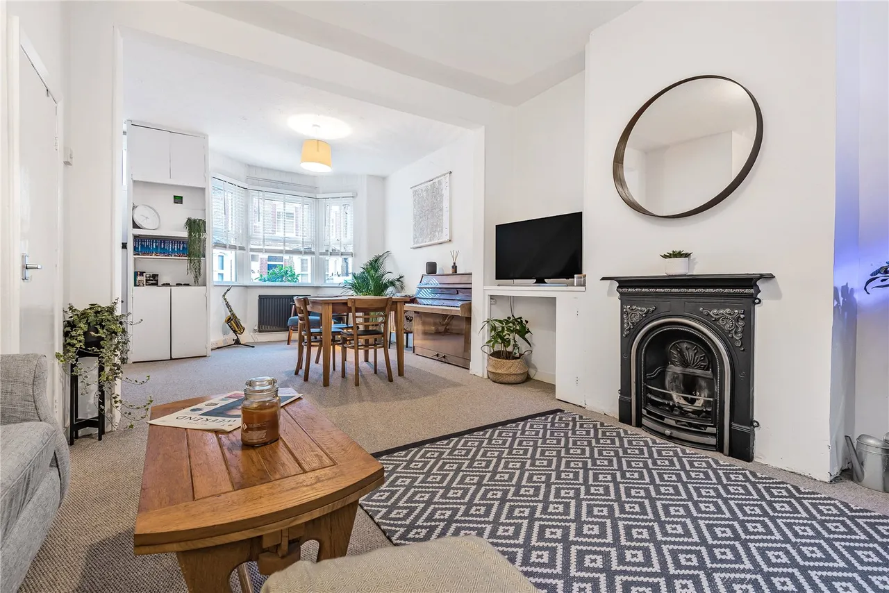 Linden Road, Hampton, TW12 2JB, photo 2