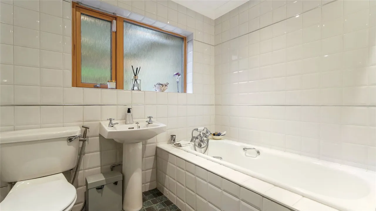 Cowden, Back Road, Alva, Clackmannanshire, FK12, photo 17