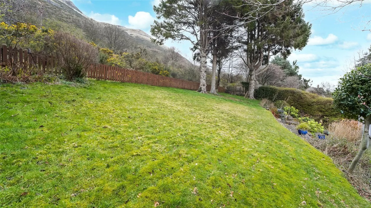 Cowden, Back Road, Alva, Clackmannanshire, FK12, photo 20