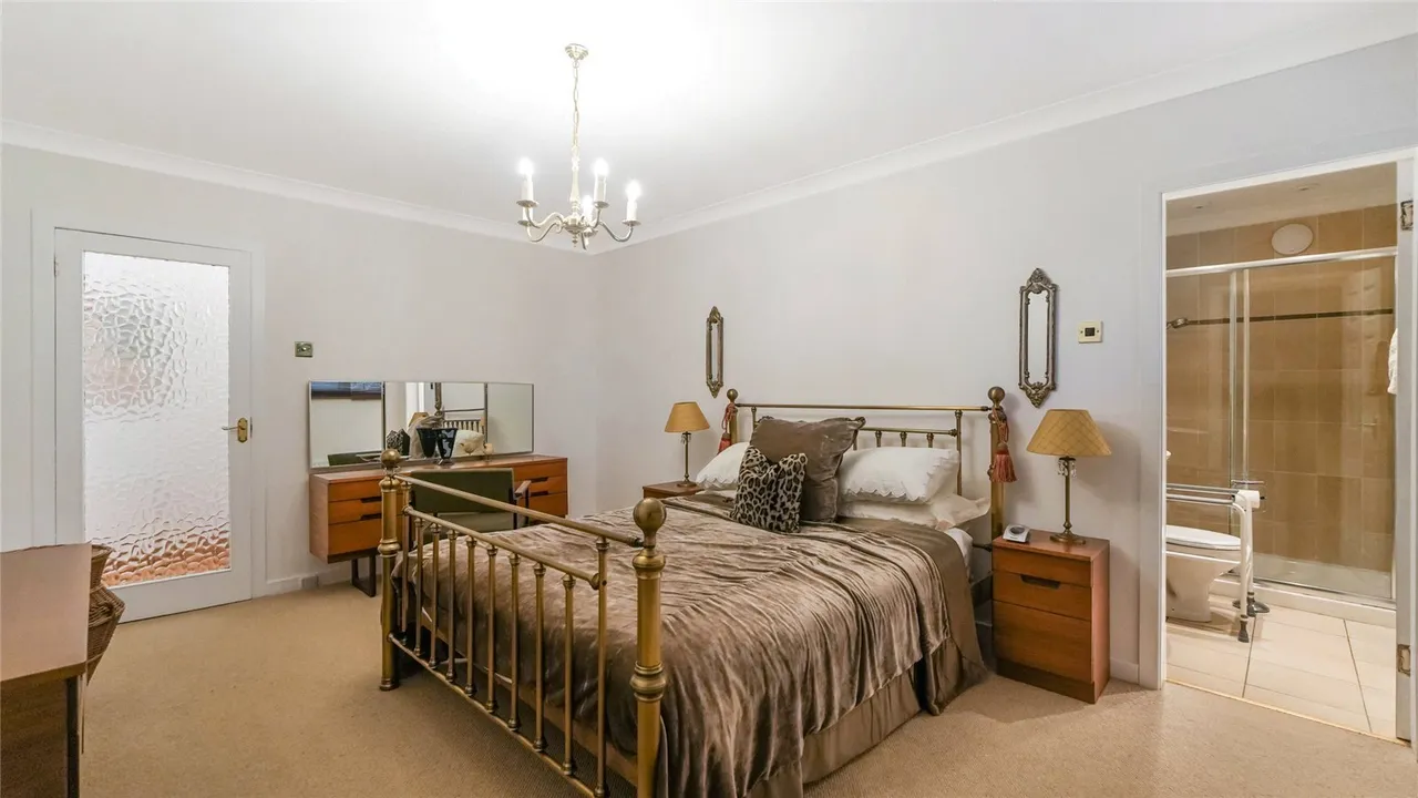 Cowden, Back Road, Alva, Clackmannanshire, FK12, photo 9