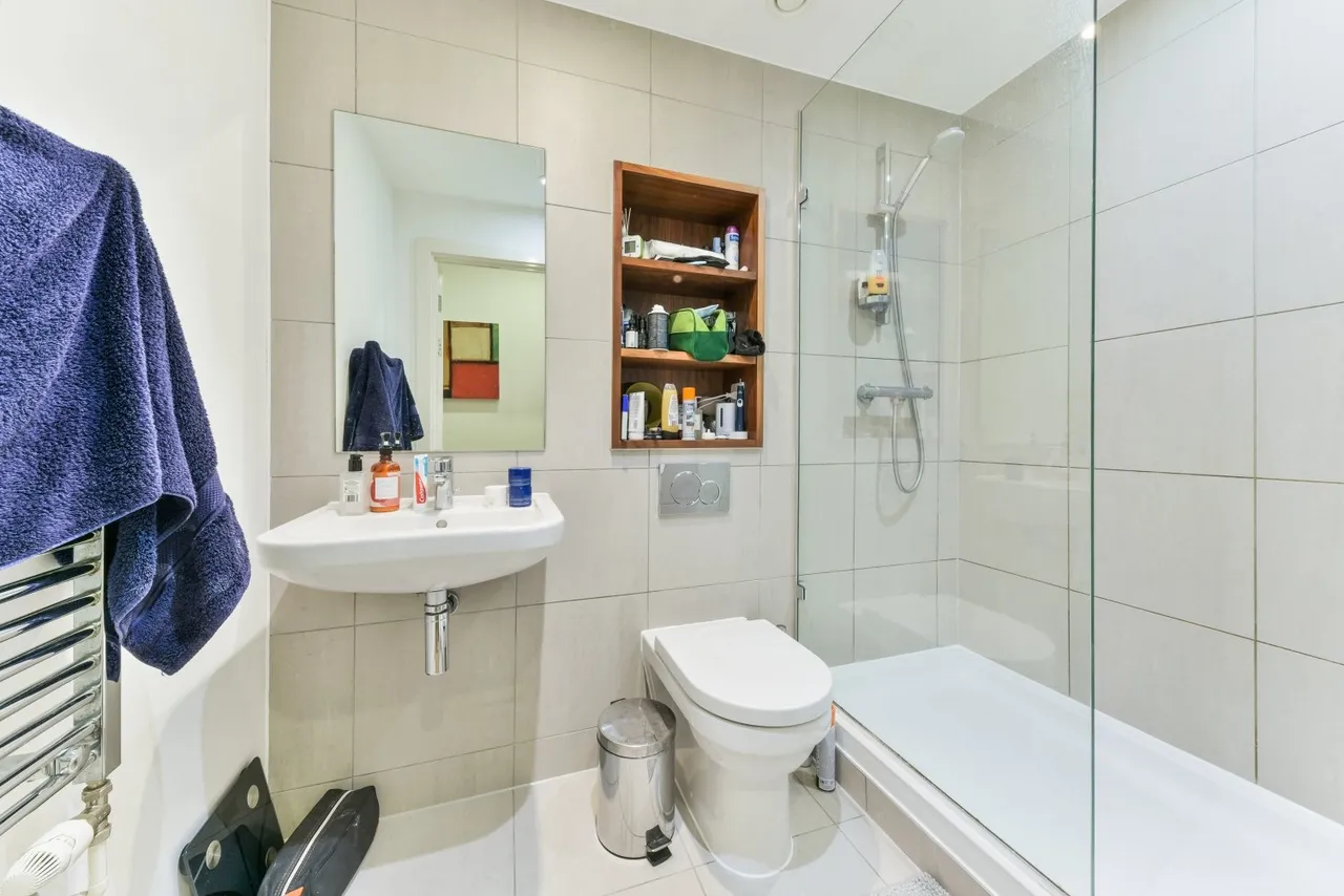 Conningham Court, 21 Dowding Drive, Kidbrooke, London, SE9, photo 9
