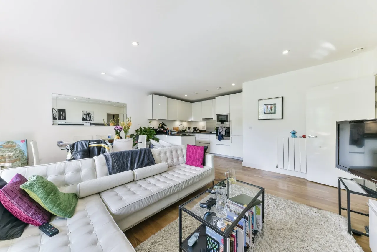 Conningham Court, 21 Dowding Drive, Kidbrooke, London, SE9, photo 5