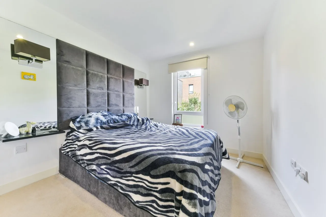Conningham Court, 21 Dowding Drive, Kidbrooke, London, SE9, photo 6