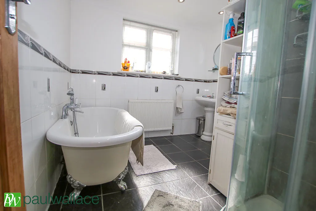 Robinson Avenue, Goffs Oak, EN7, photo 11
