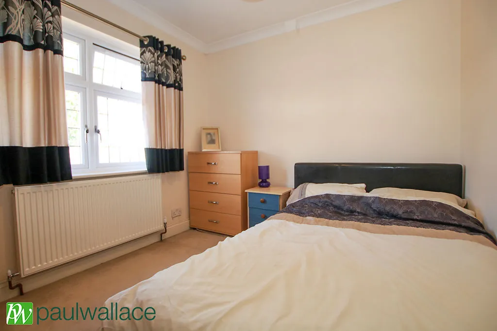 Robinson Avenue, Goffs Oak, EN7, photo 10