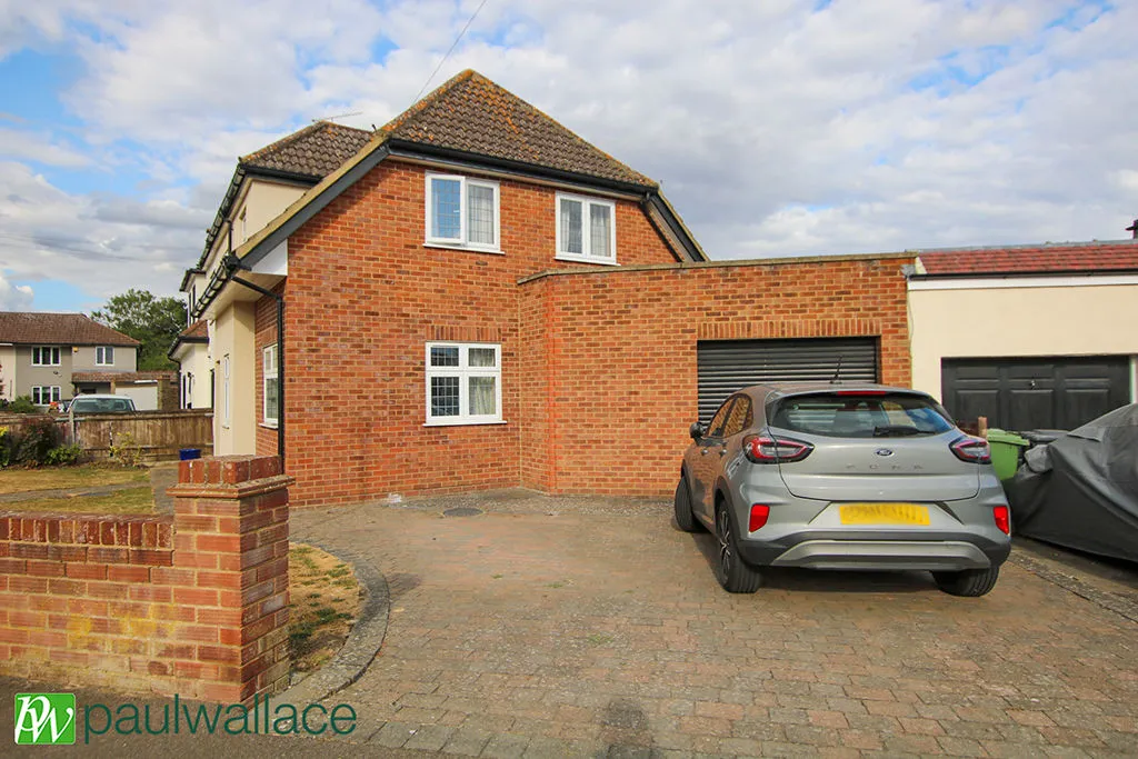Robinson Avenue, Goffs Oak, EN7, photo 16