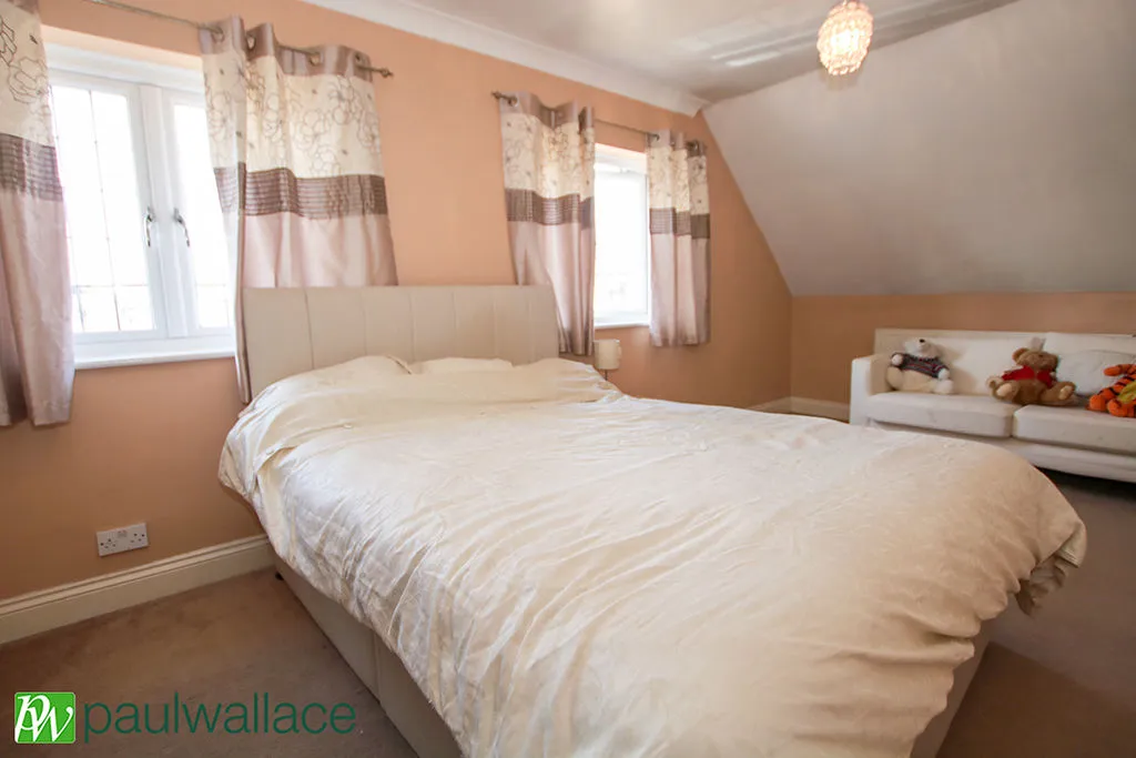 Robinson Avenue, Goffs Oak, EN7, photo 8