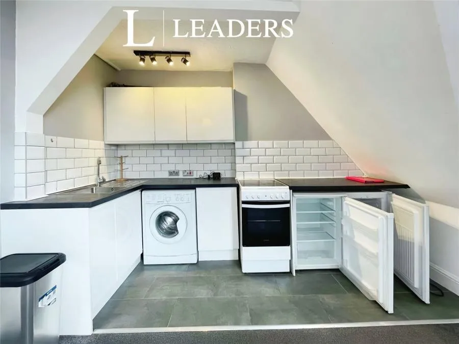 Durley Gardens, West Cliff, BH2, photo 2