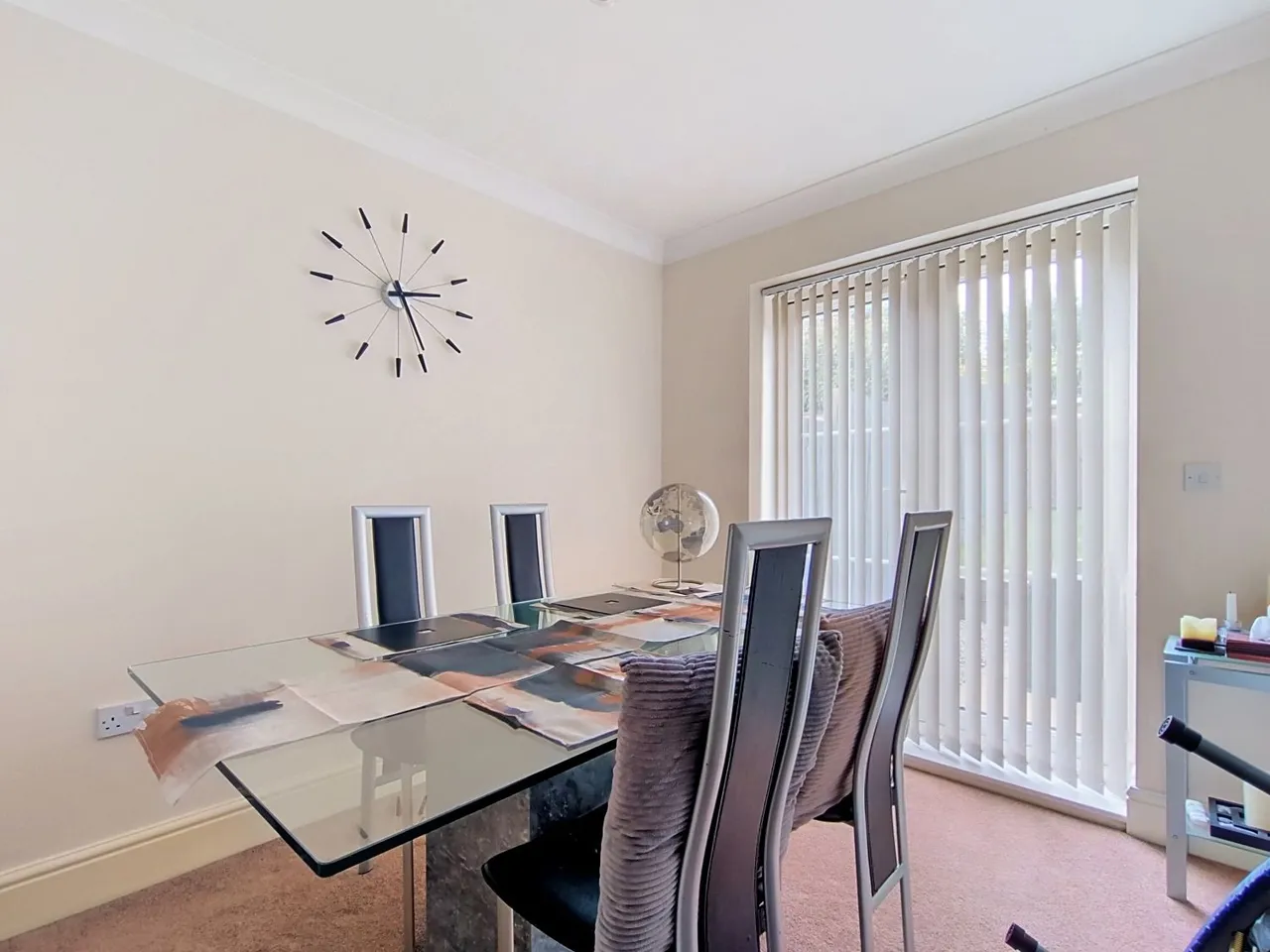 Cuniver Court, Liversedge, WF15, photo 7