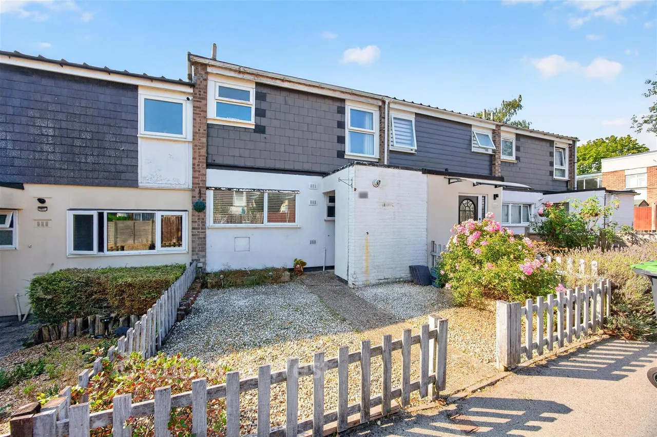 3 bed house for sale, Blackbird Close, Waterlooville, PO8