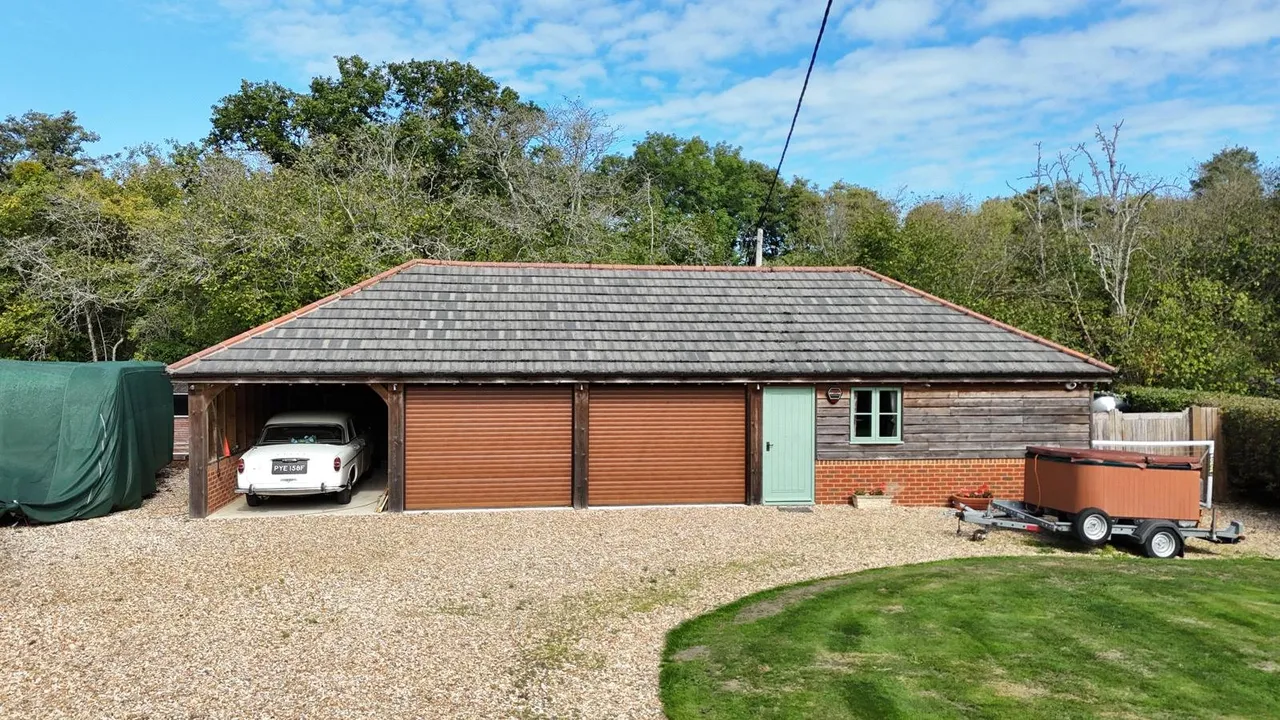 Mill Lane, Sherfield English, SO51, photo 17
