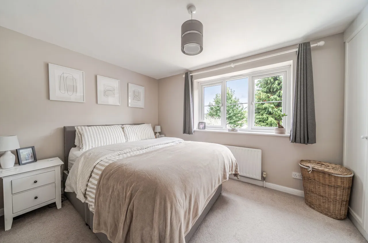 Eastbrooke Road, Alton, GU34, photo 9