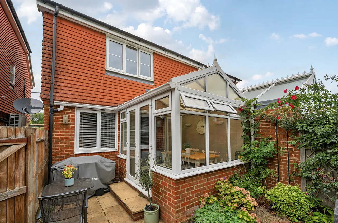 Eastbrooke Road, Alton, GU34, photo 11