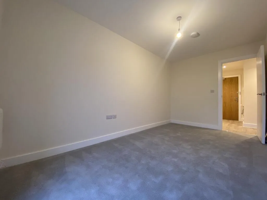 Station Road, NN17, photo 10