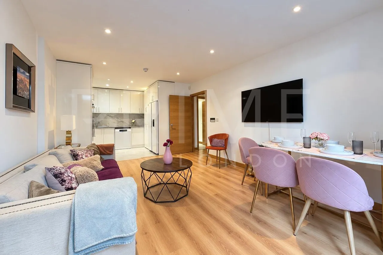 3 bed flat to rent, Page Street, Westminster, SW1P