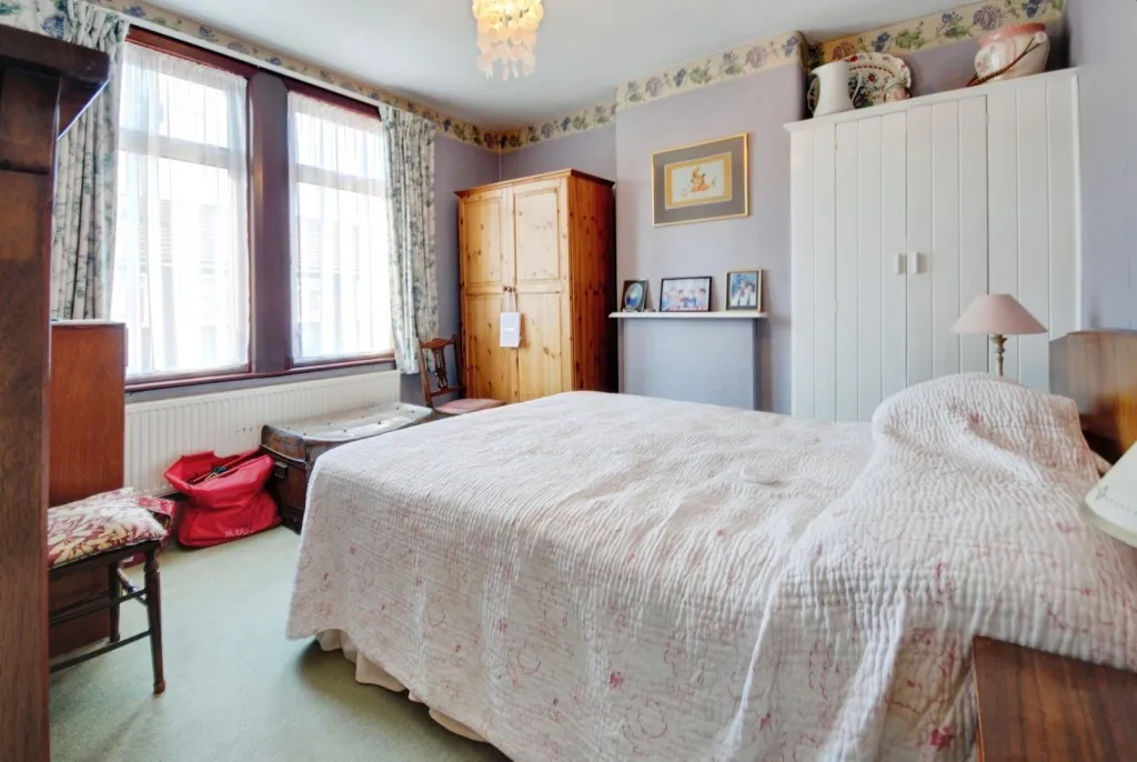 Buckingham Road, Watford, photo 5