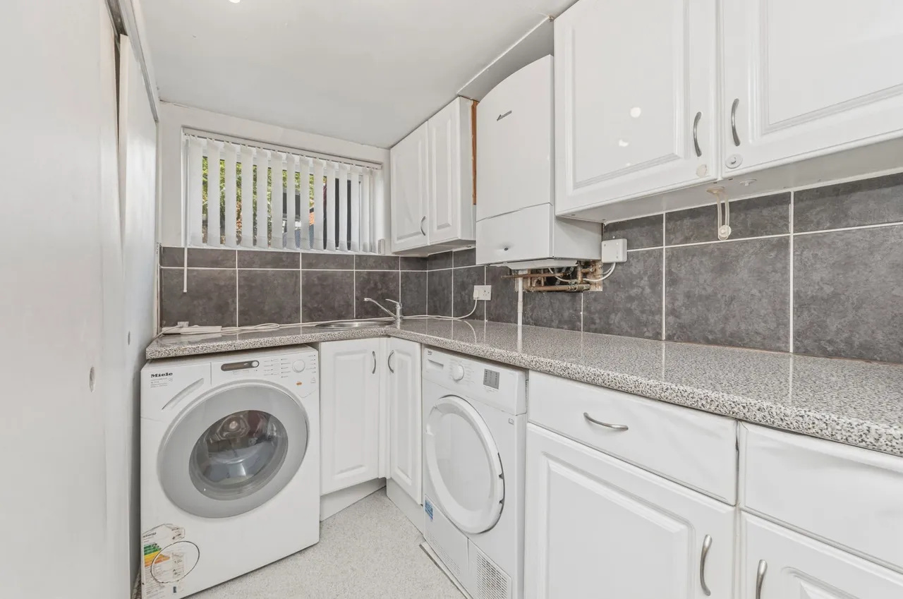 The Avenue, Crossgates, LS15, photo 21