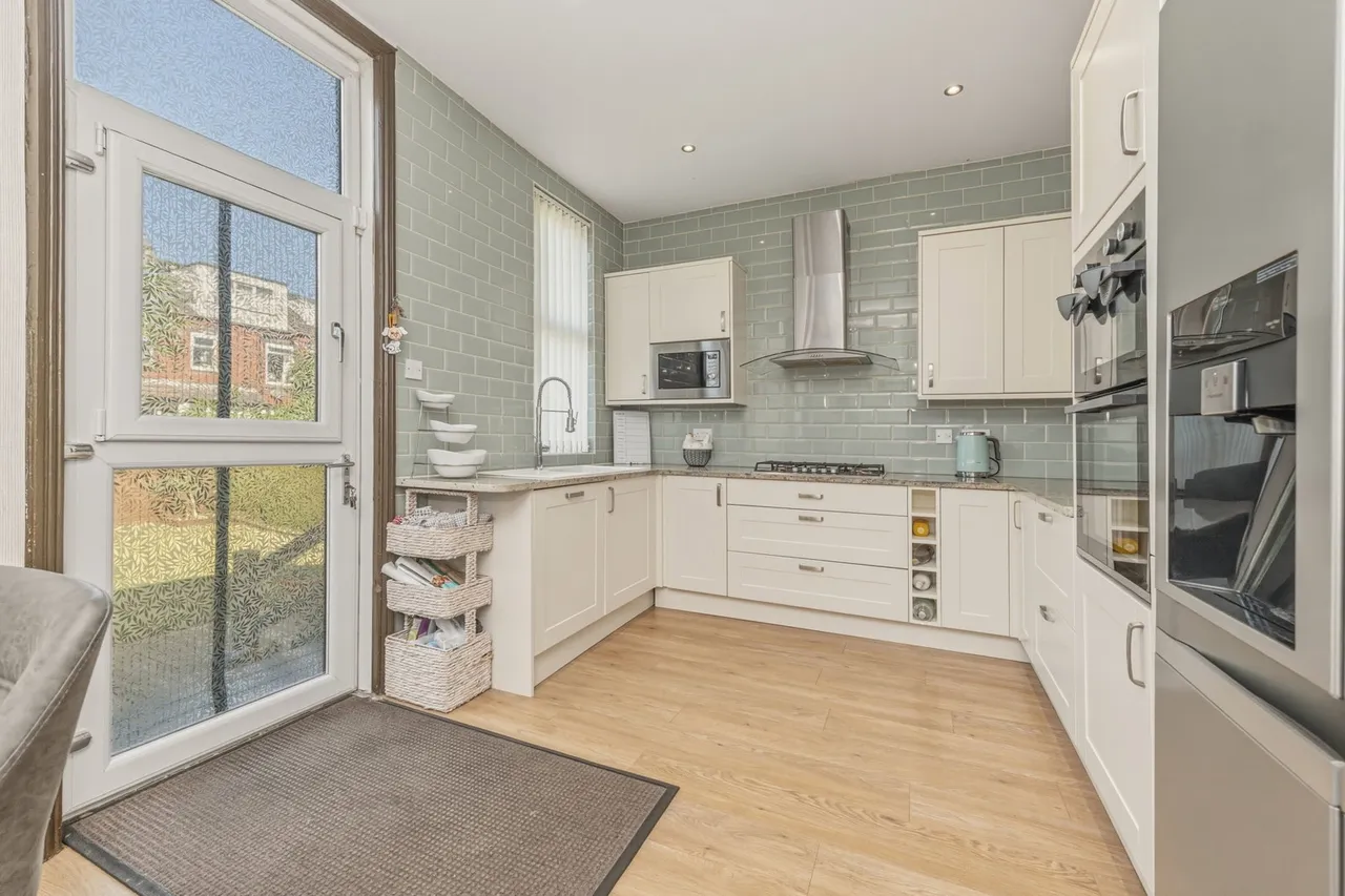 The Avenue, Crossgates, LS15, photo 5