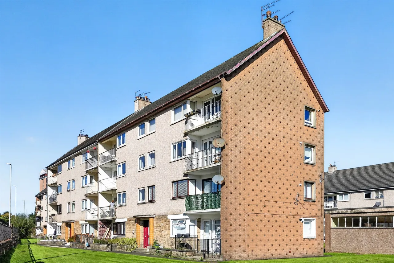 2 bed flat for sale — Sir Michael Place, Paisley