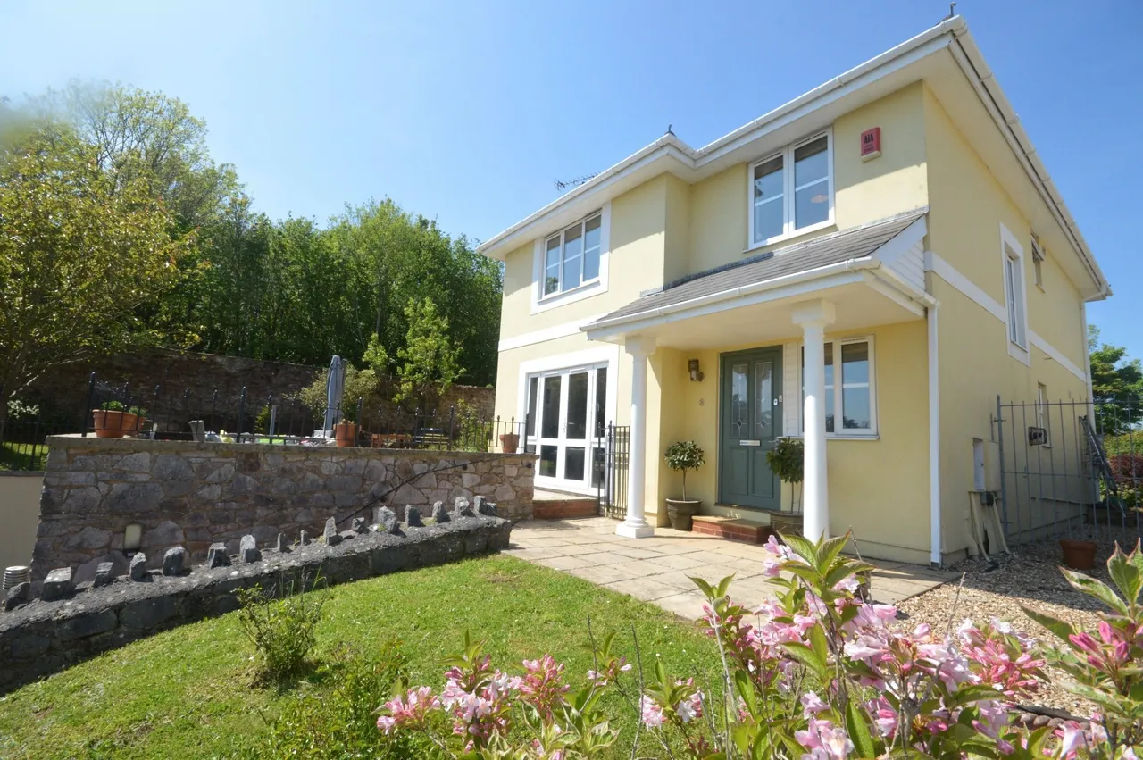 4 bed property for sale — Orestone Drive, Maidencombe, Torbay, TQ1