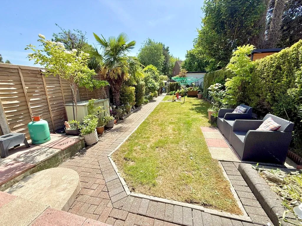 Garden Road, Dunstable LU6 3JD, photo 5