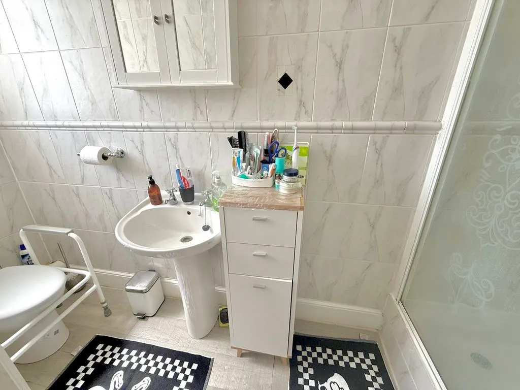 Garden Road, Dunstable LU6 3JD, photo 11