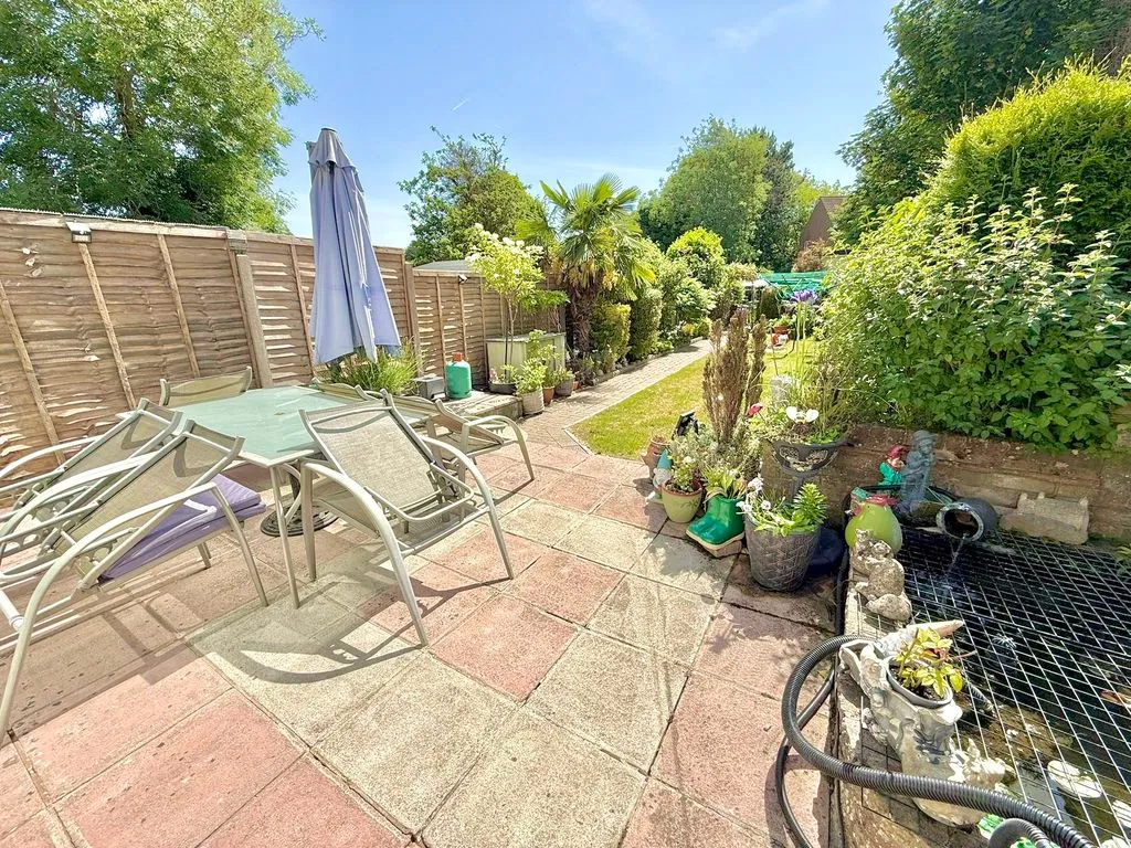 Garden Road, Dunstable LU6 3JD, photo 17
