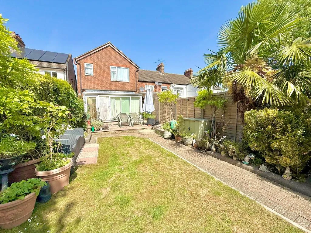 Garden Road, Dunstable LU6 3JD, photo 18