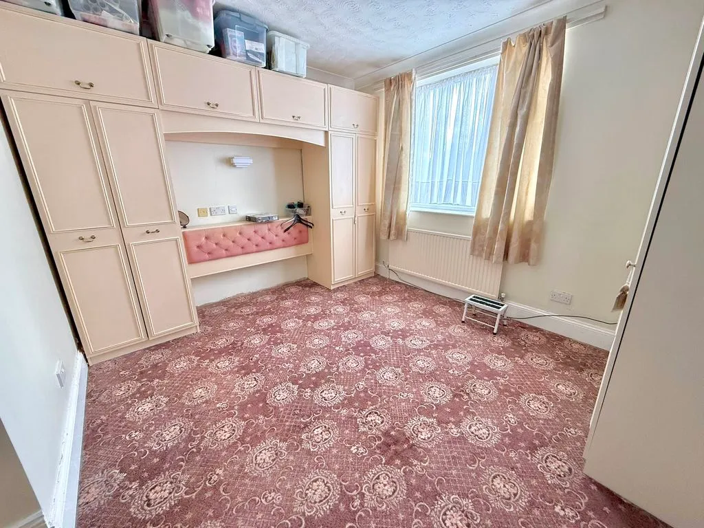 Garden Road, Dunstable LU6 3JD, photo 10