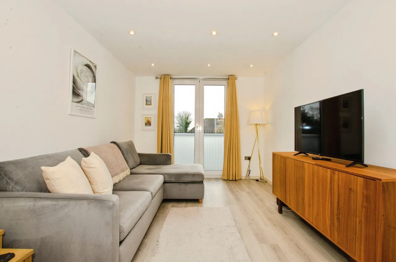 Roxborough Avenue, Harrow, HA1, photo 2