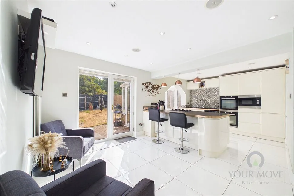 Yewtree Court, Boothville, Northampton, NN3, photo 4