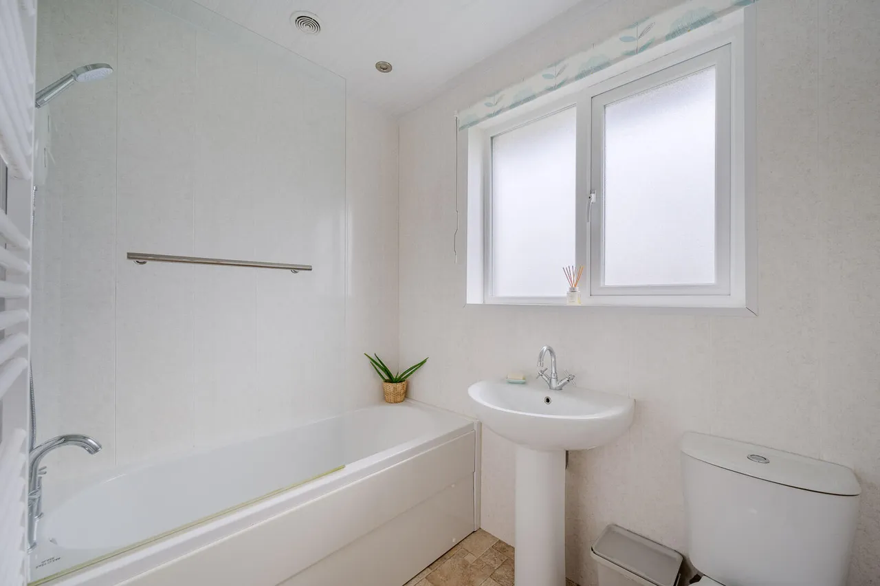 Sinclair Dell, bangor, BT19, photo 17