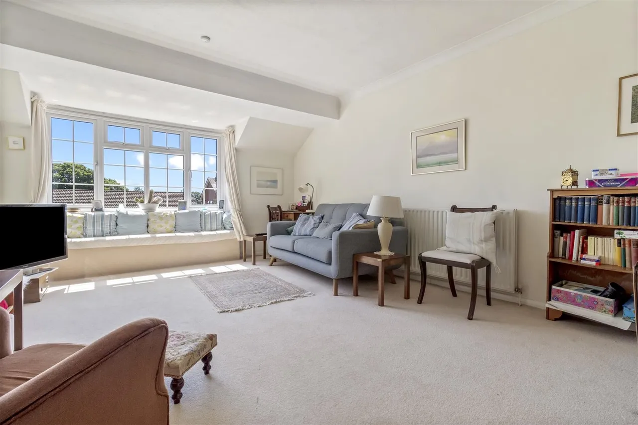 Lamorna Grove, Worthing, photo 4