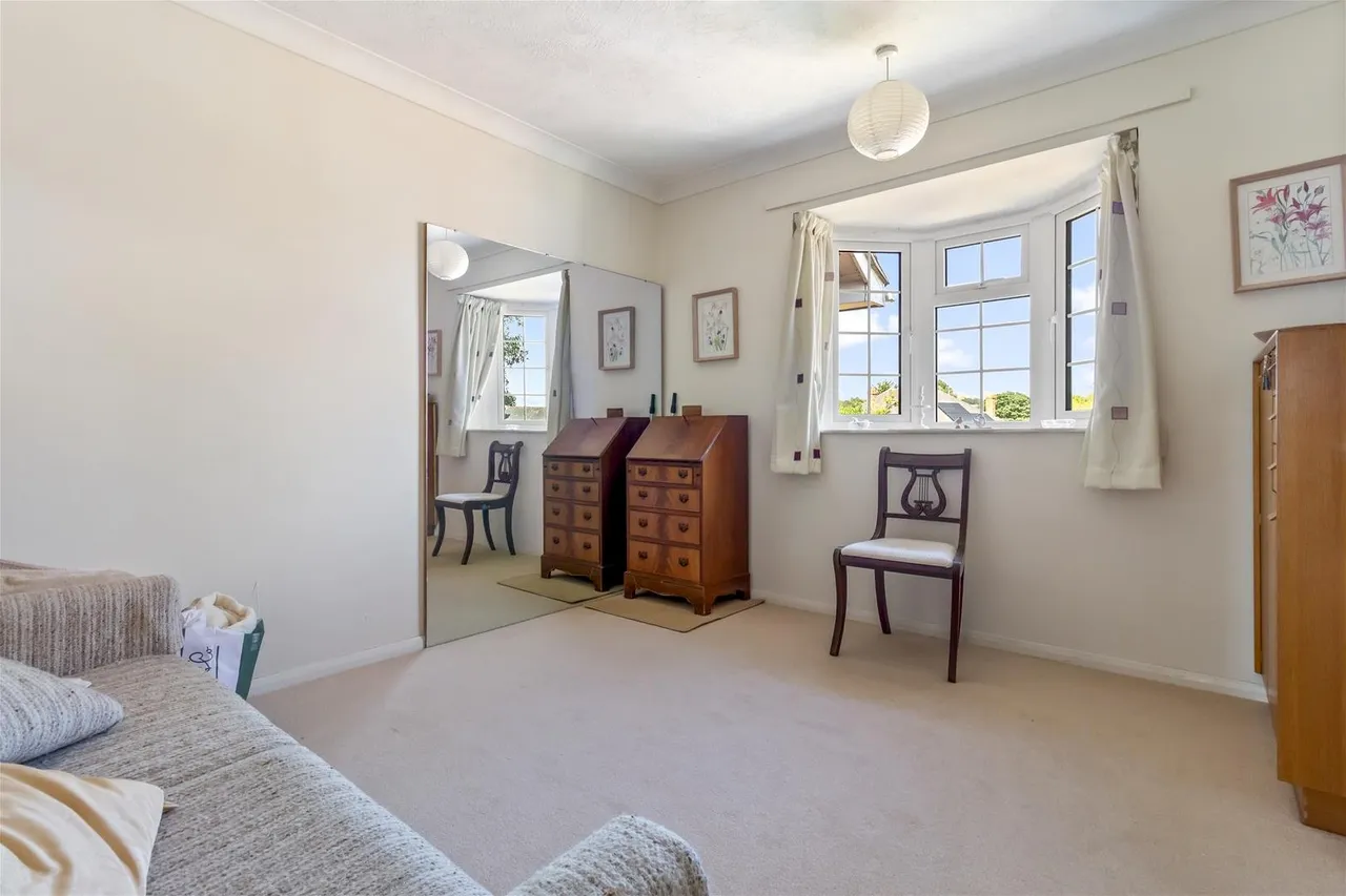 Lamorna Grove, Worthing, photo 9