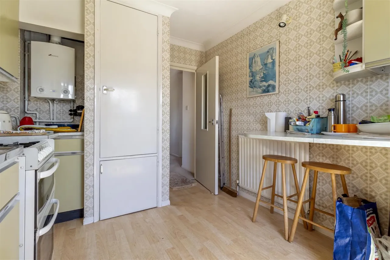 Lamorna Grove, Worthing, photo 12