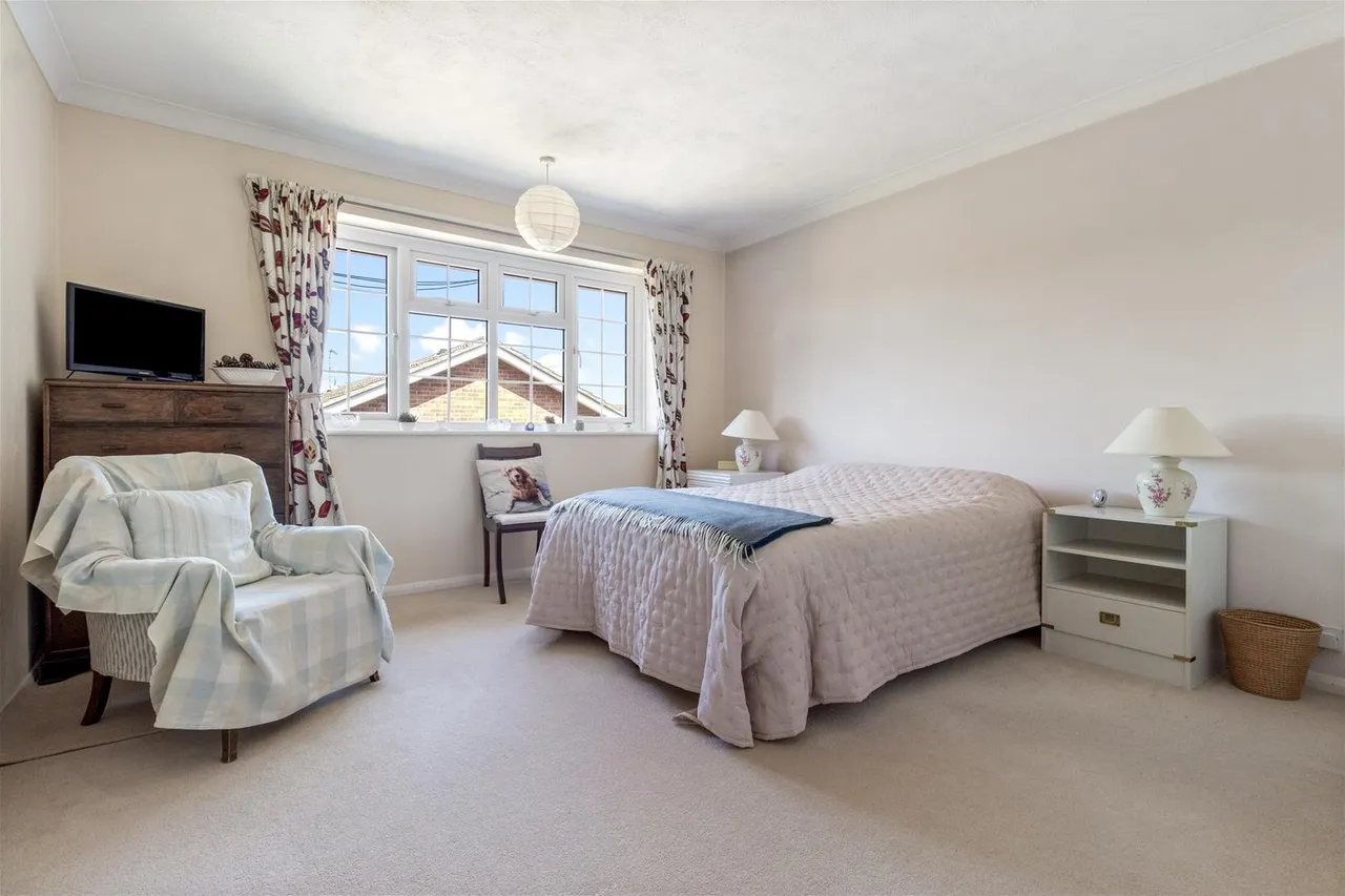Lamorna Grove, Worthing, photo 7