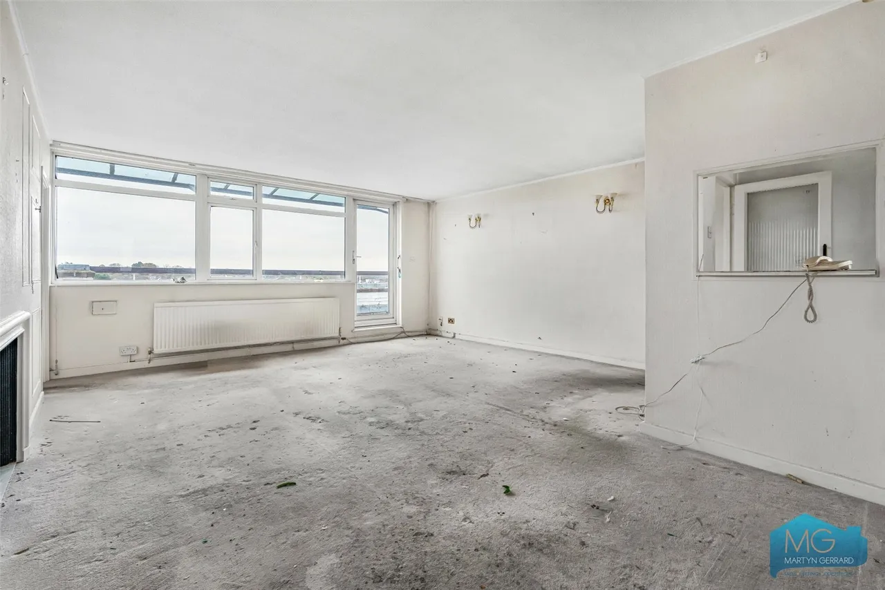 Regents Park Road, London, N3, photo 3