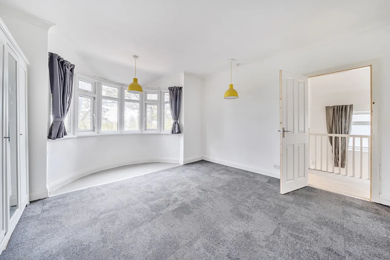 Canberra Road, SE7, photo 6