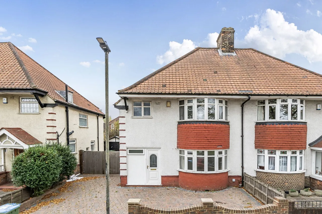Canberra Road, SE7, photo 17