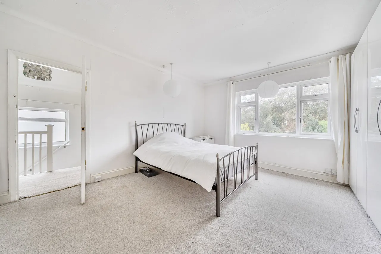 Canberra Road, SE7, photo 7