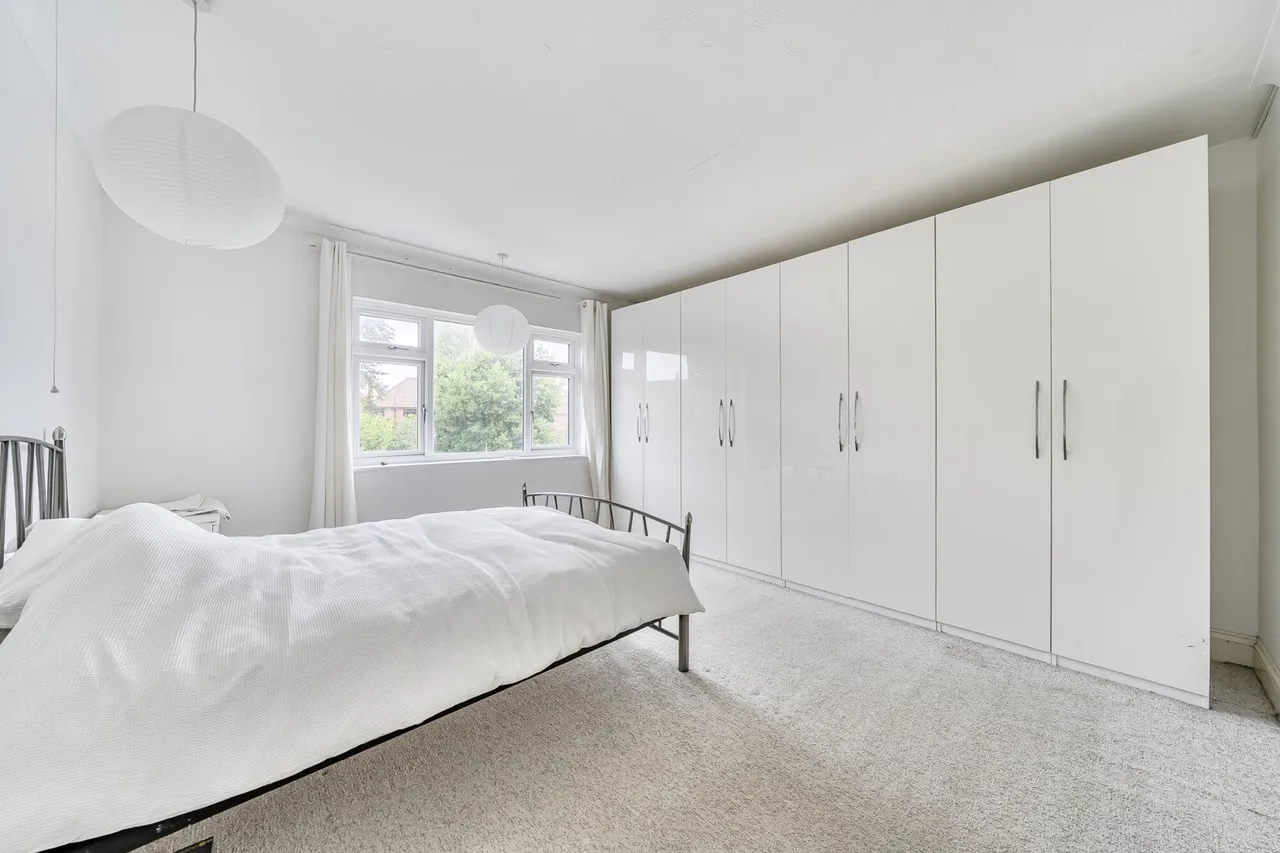 Canberra Road, SE7, photo 9