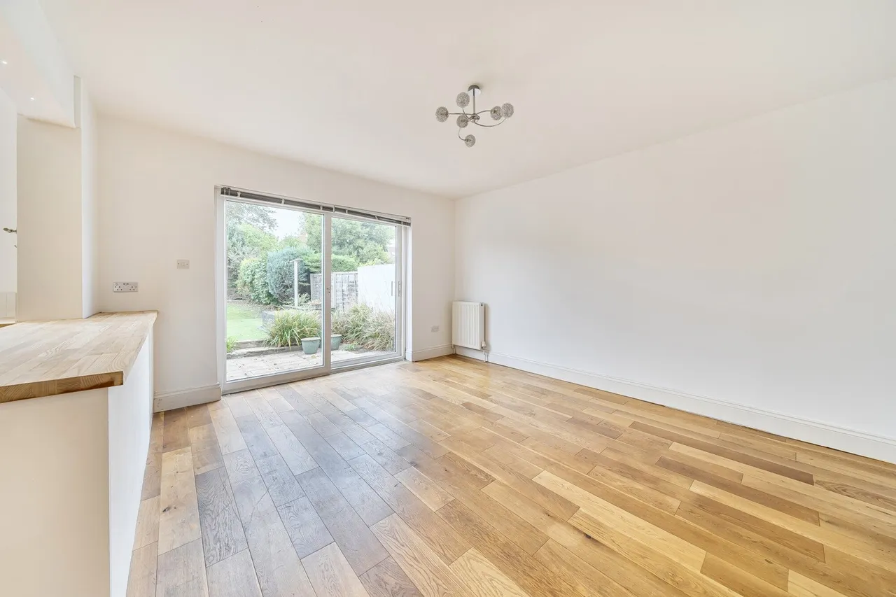 Canberra Road, SE7, photo 15