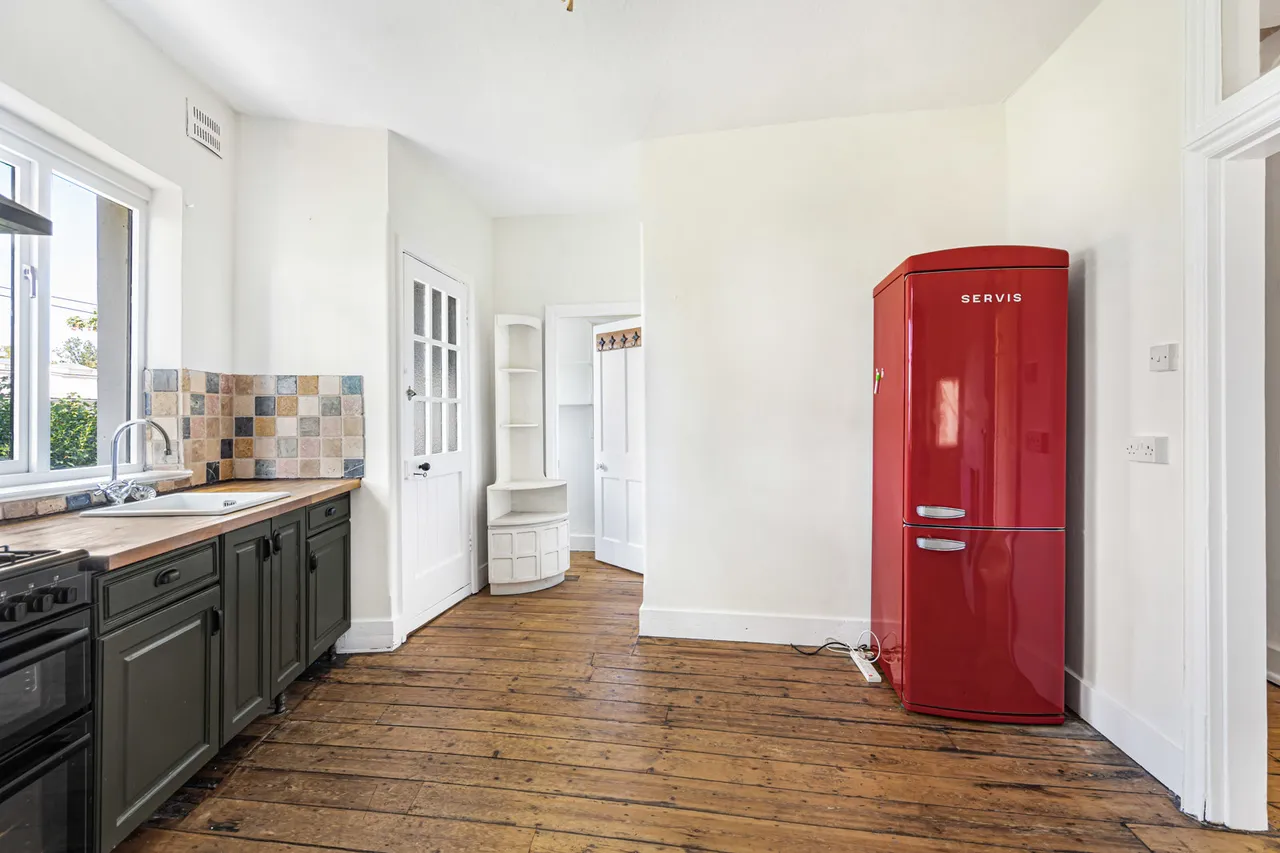 Aveley Lane, Farnham, GU9, photo 4