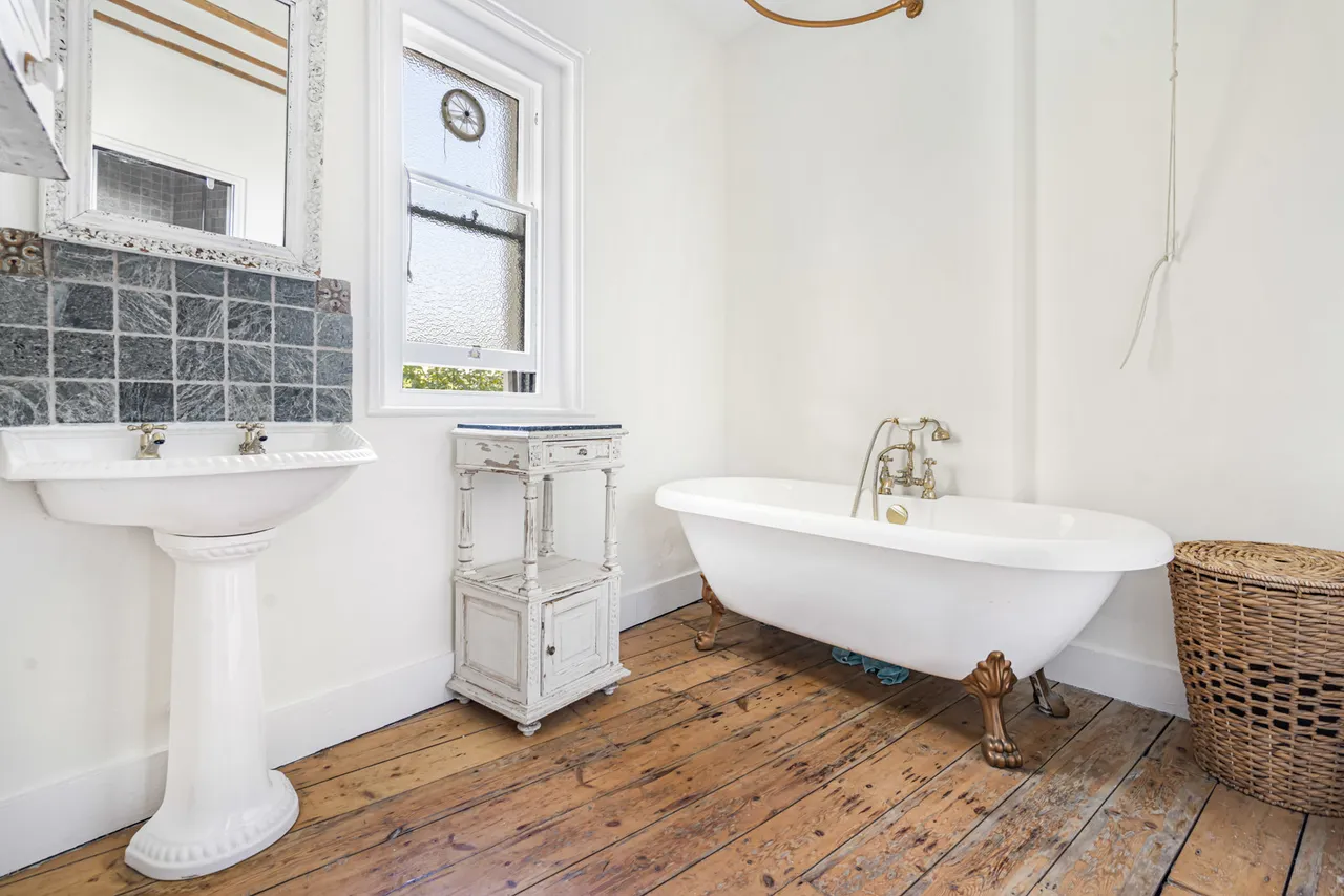 Aveley Lane, Farnham, GU9, photo 9