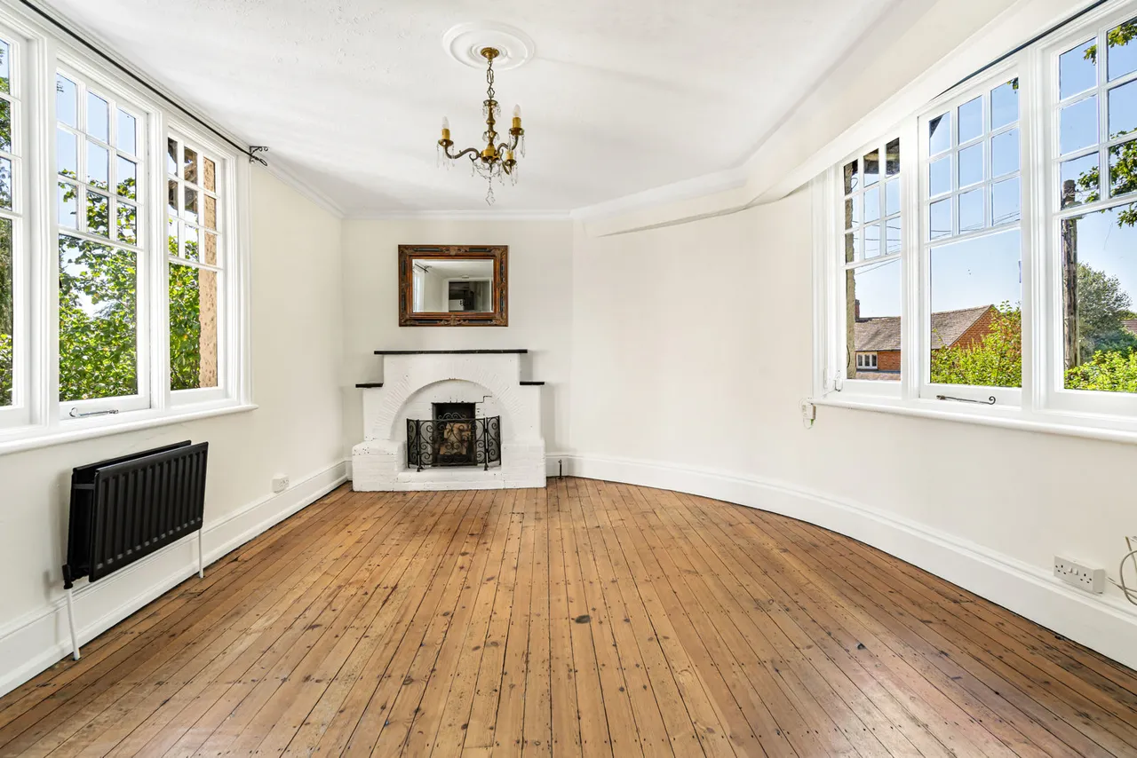 Aveley Lane, Farnham, GU9, photo 2